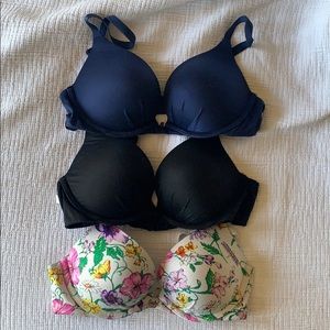 Set of 3 Victoria’s Secret bras
